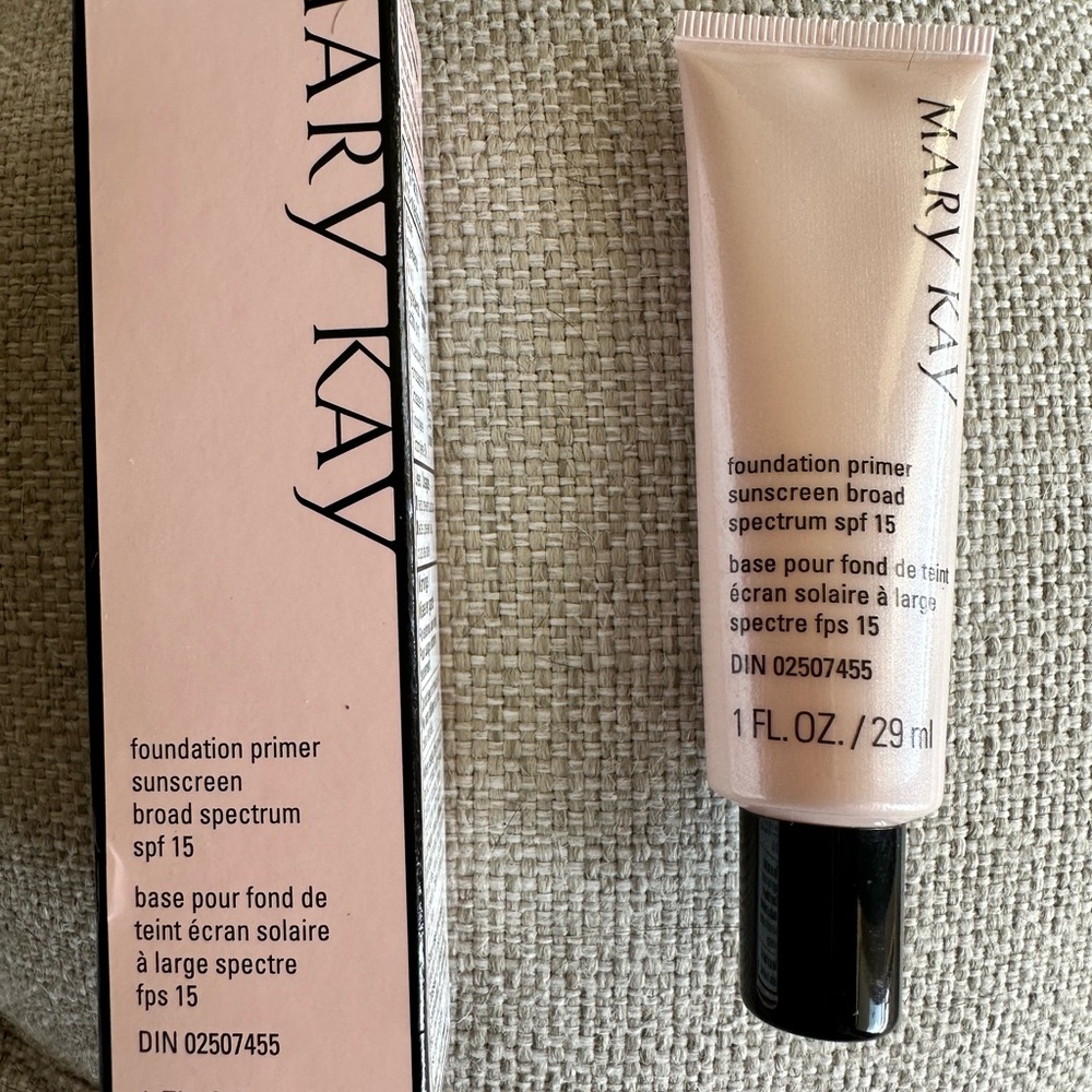 Mary Kay Foundation Primer SPF 15 - Soft Pink